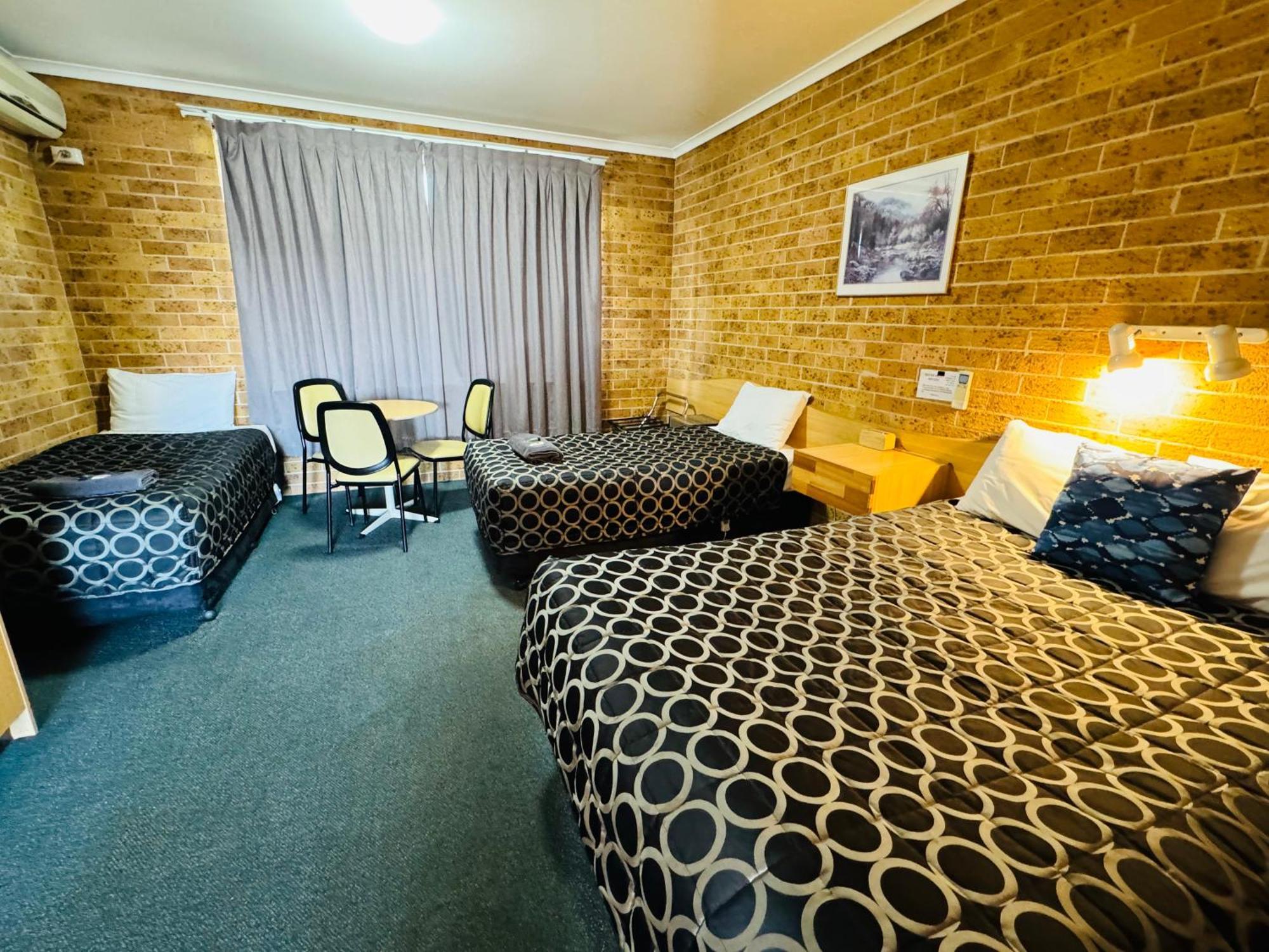 Town And Country Motor Inn Тамворт Екстер'єр фото