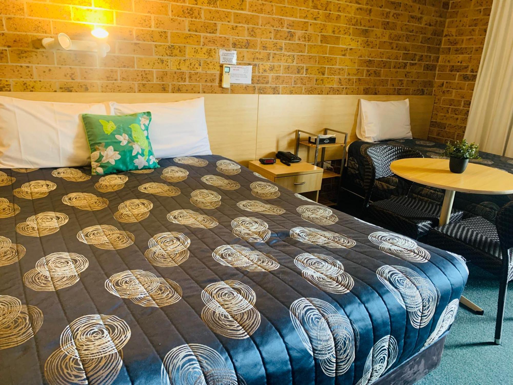 Town And Country Motor Inn Тамворт Екстер'єр фото